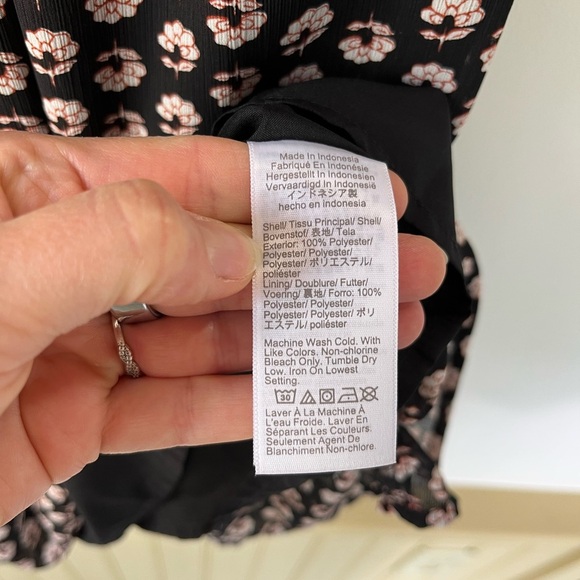 J.Crew Black Floral Mini Dress Ruffle V-Neck Tiered Sz 8 Cottagecore Boho Fairy - Picture 13 of 16